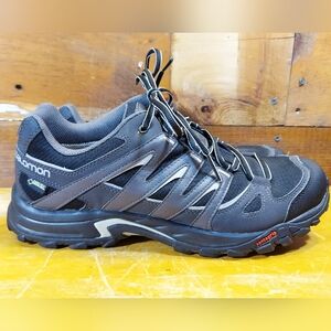 Salomon Eskape GTX-Men Sz9.5 Black/Gray GoreTex Outdoor Trail Hiking Boot-328108